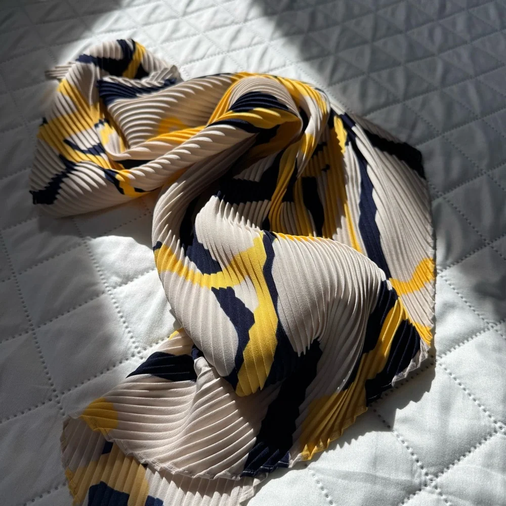Reserved Pleated Scarf Shawl Geometric Yellow Large Lightweight Art Chic Summer